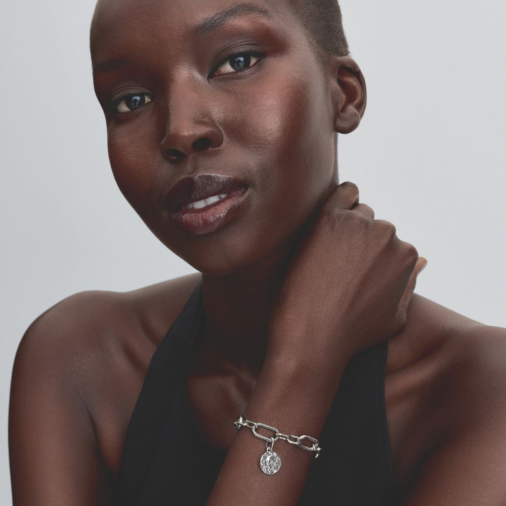 Schädel-Medaillon Pakabutis