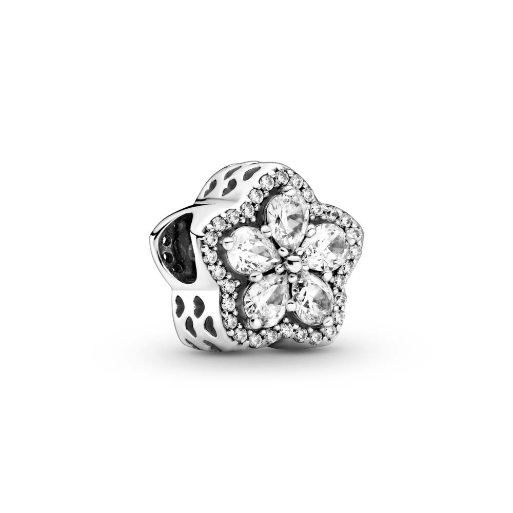 Eye-catching snowflake pavé pearl